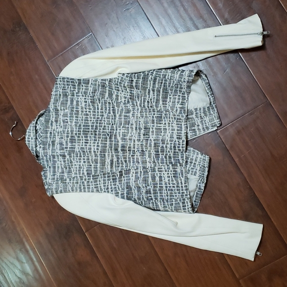 Ramy Brook Leather Sleeve Moto Style Jacket with removable Sleeves - Picture 8 of 11